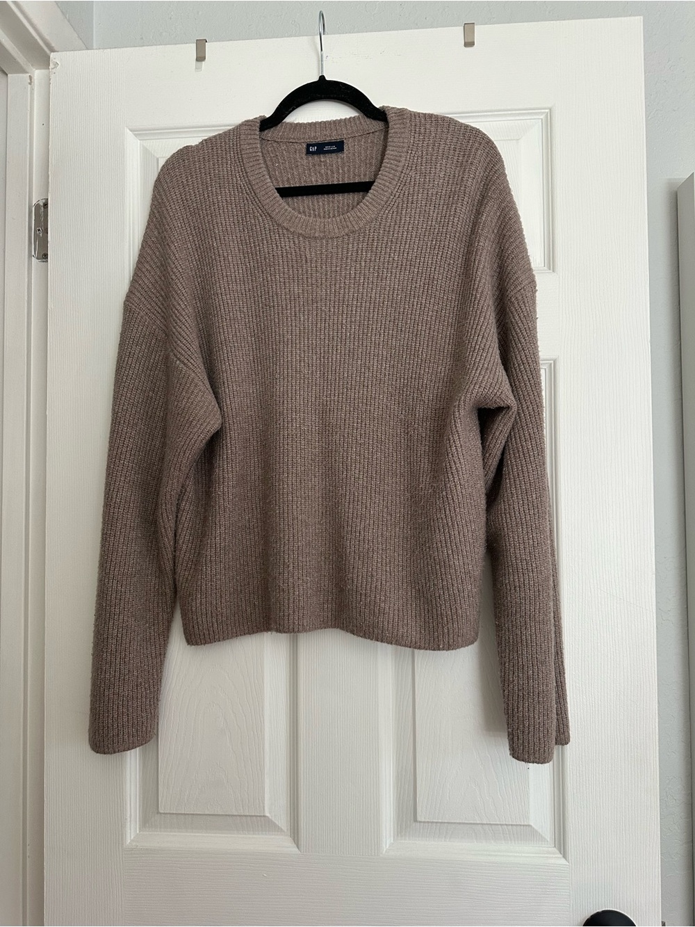 Gap brown pullover knit sweater